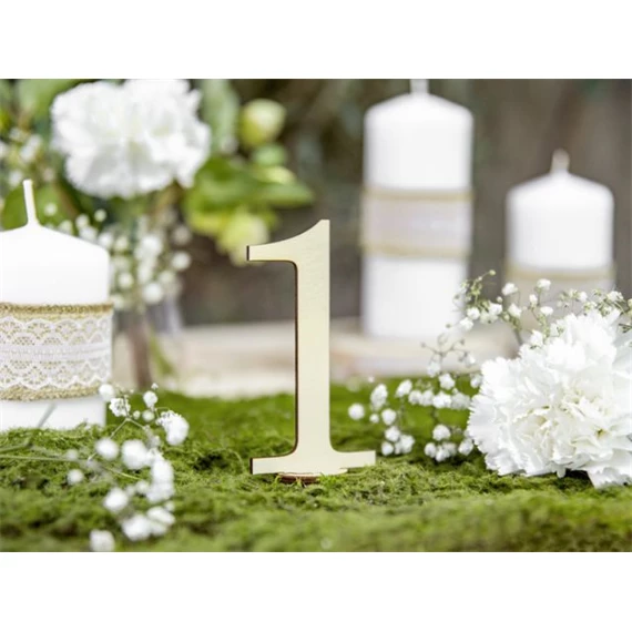 Asztal számok fa 10,5 cm natúr S/10