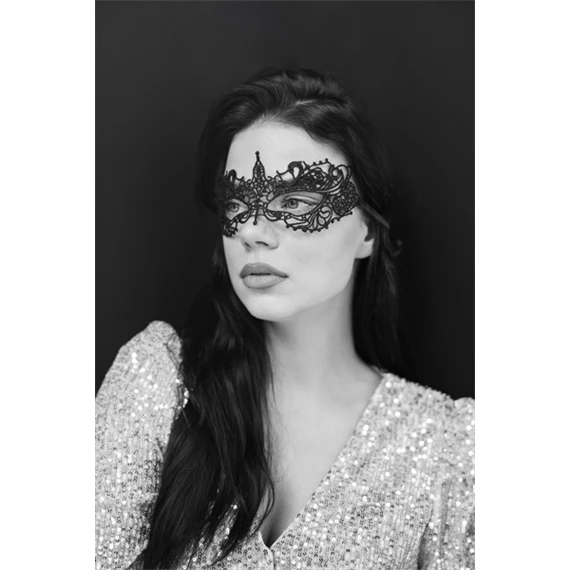 Csipke karneváli maszk fekete 20x7,3 cm