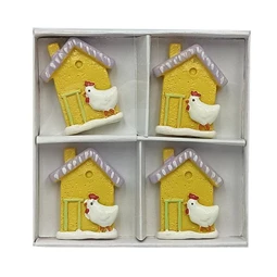 Ház tyúkkal 2,7x1x4,5 cm S/4