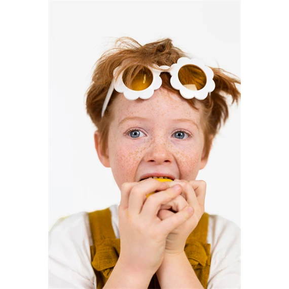 Napszemüveg daisy, 13 cm széles, 6 cm magas, 13 cm szárhossz