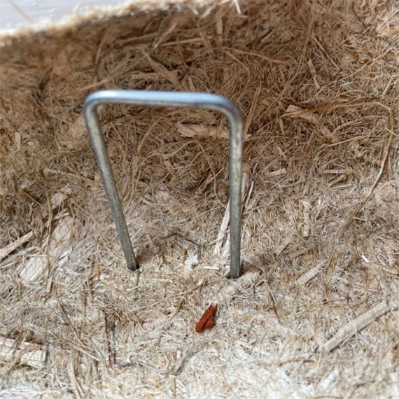 Rögzítő kapocs geotextíliához, U alakú 17x3,5 cm S/10