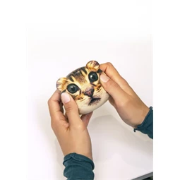 Stresszlabda, macskás