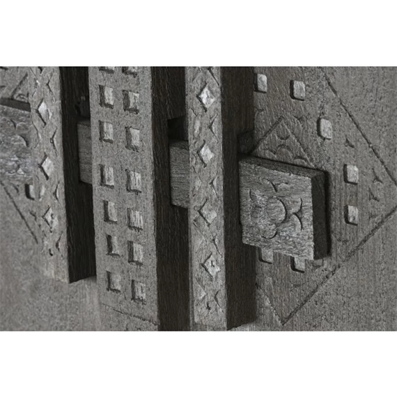 Szekrény faragott 85,5x47x180 cm