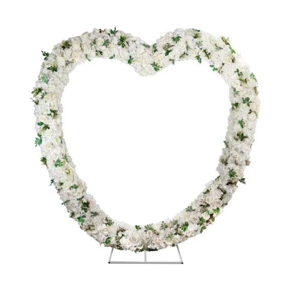 Boldogságkapu szív selyemvirággal 250x250 cm