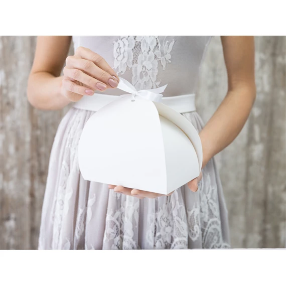 Tortadoboz fehér 16,5x14x9,5 cm S/10