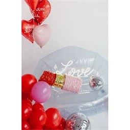 Világító LOVE felirat LED hálózati adapterrel, műanyag 61x27,4cm fehér